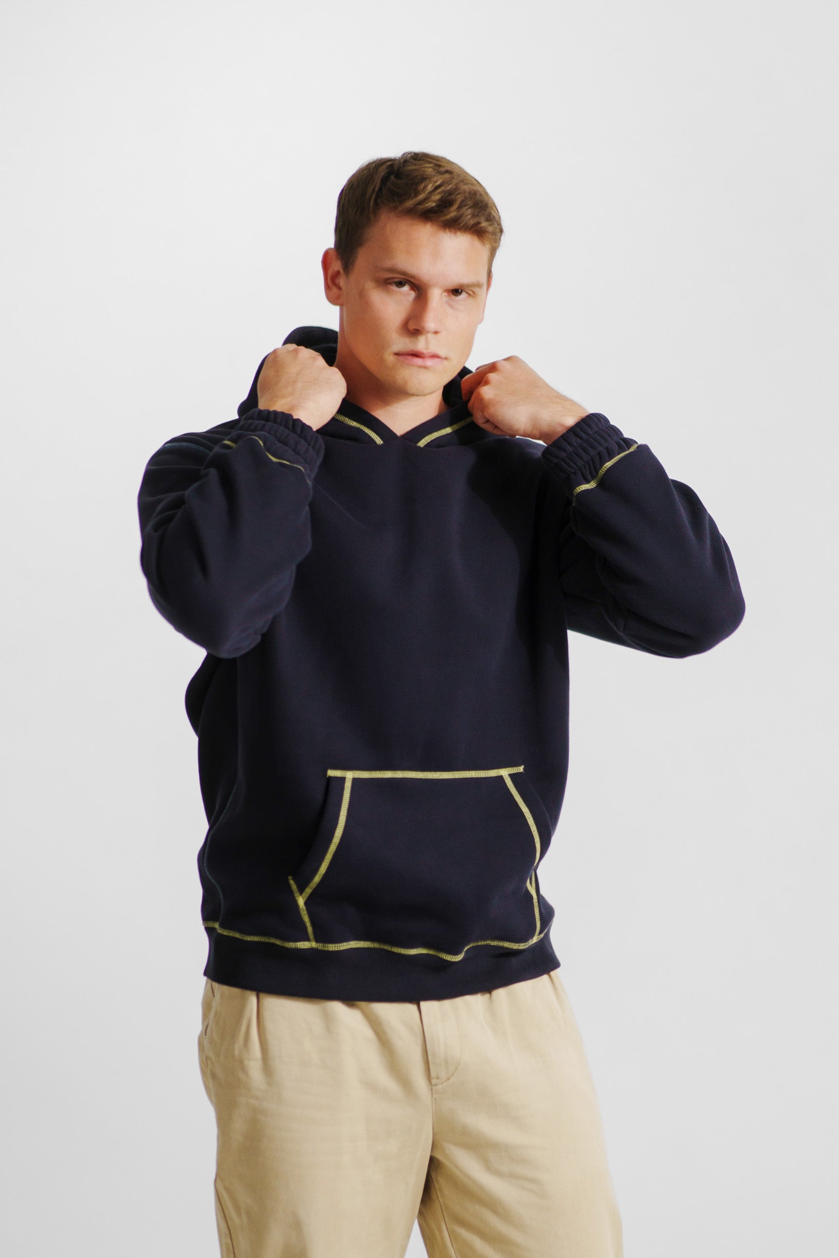 Hoodie-Timo-6.jpg